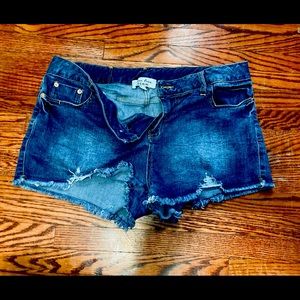 Medium Wash Denim shorts-Love Tree